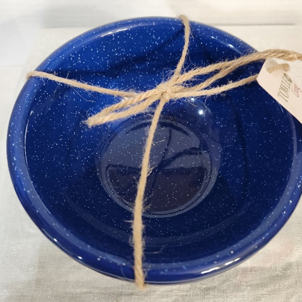 The product is a set of 4 Towle Living blue speckled enamelware bowls, measuring - Picture 2 of 4